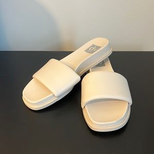 DV by Dolce Vita Charlese Sandals